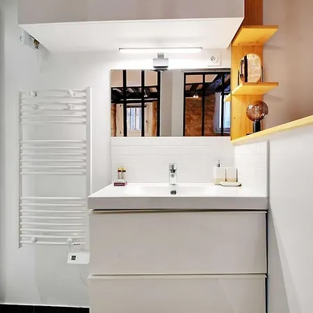 Charonne Bastille Charming Parisian Appartamento